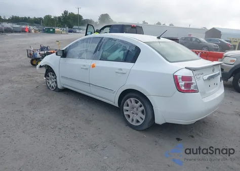 2011 Nissan Sentra 2.0S z USA, uszkodzony, nr VIN 3N1AB6AP1BL615792